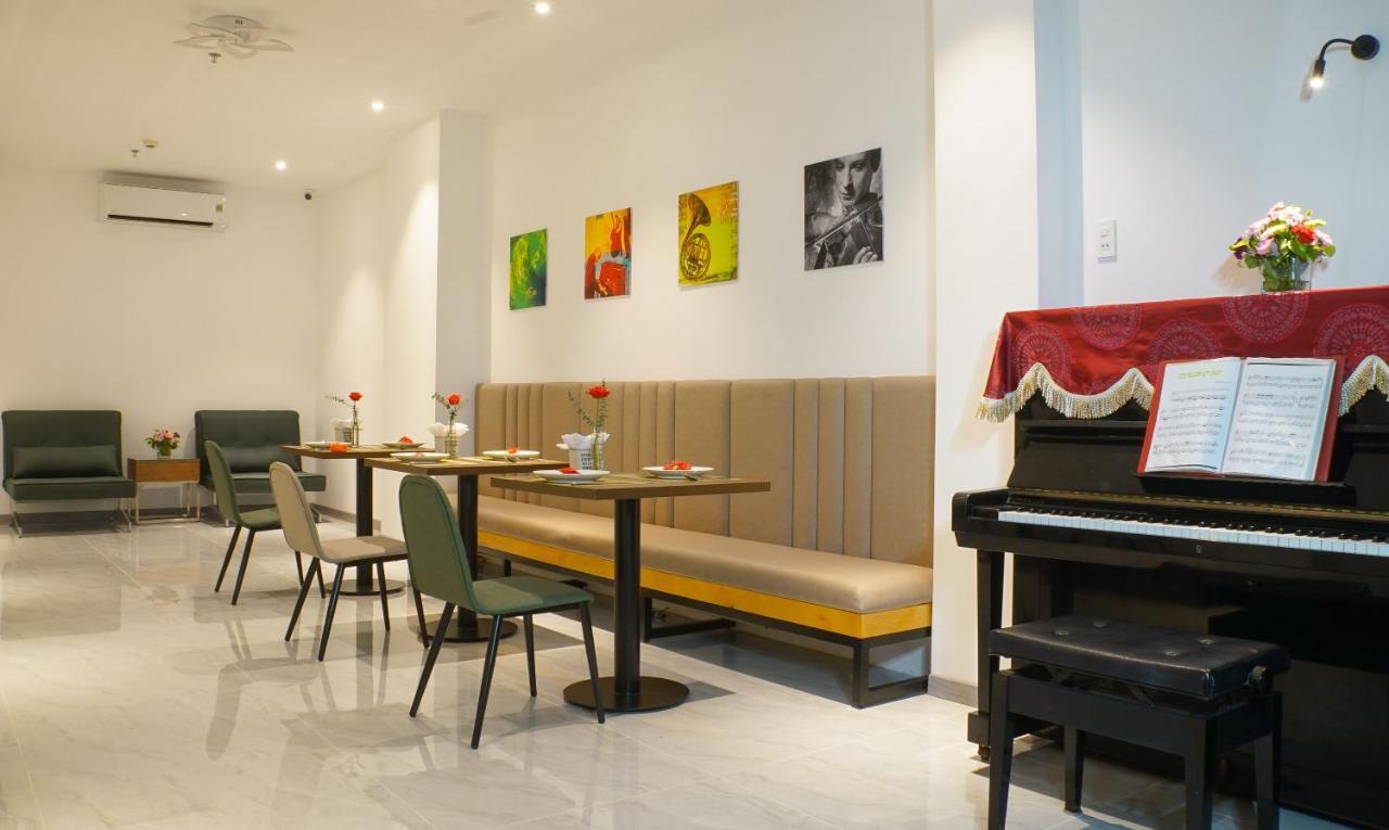 Piano Hotel Ho Şi Min Exterior foto
